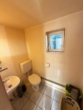 Dreiparteienhaus mit Potenzial - Gäste-WC