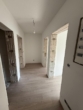 Modernisiert wohnen: 3 Zimmer mit Balkon und gehobener Ausstattung - Flur