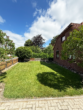 Zweifamilienhaus mit großem Garten - Vorgarten