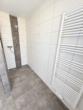 Erstbezug zum 01.12.2026 – Moderne Doppelhaushälfte mit Garten, Carport & Stellplatz - Dusche