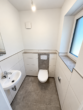 Erstbezug zum 01.12.2026 – Moderne Doppelhaushälfte mit Garten, Carport & Stellplatz - Gäste-WC