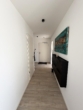 3-Zimmer-Wohnung mit Balkon & Tiefgarage - Flur