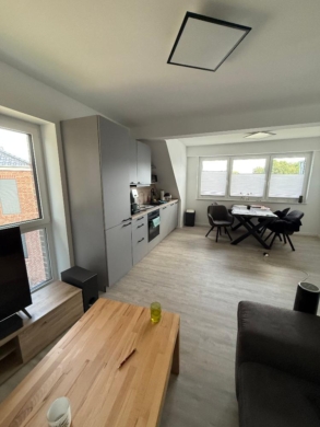 Helle, moderne 2-Zimmer-Wohnung in Bexhövede, 27612 Loxstedt, Dachgeschosswohnung