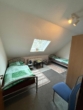 Zweifamilienhaus mit PV-Anlage & großem Südgrundstück - Schlafzimmer oben