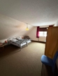 Zweifamilienhaus mit PV-Anlage & großem Südgrundstück - Schlafzimmer oben