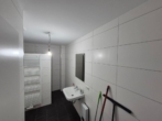Moderne 2-Zi.-EG-Wohnung mit Mieterstrom - Barrierefrei & hocheffizient - Bad