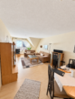 Großzügige 3-Zimmer-Wohnung mit Balkon & viel Stauraum in zentraler Lage von Loxstedt - Wohnzimmer