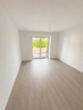 Erstbezug nach Sanierung – 3-Zi.-EG-Wohnung mit Westterrasse - Wohnzimmer